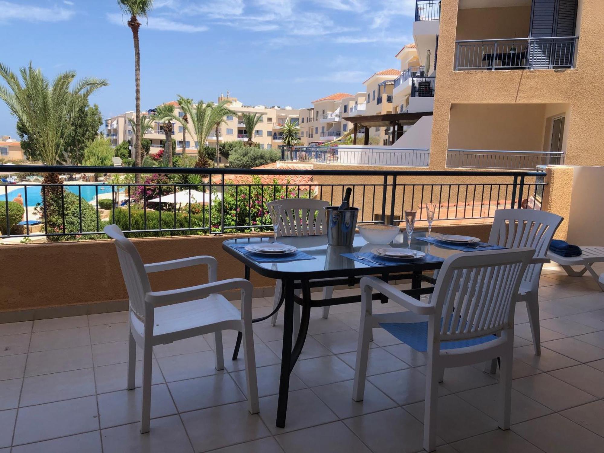 Kings Palace - Stylish 2 Bed Apartment With Sea Views Paphos Ngoại thất bức ảnh