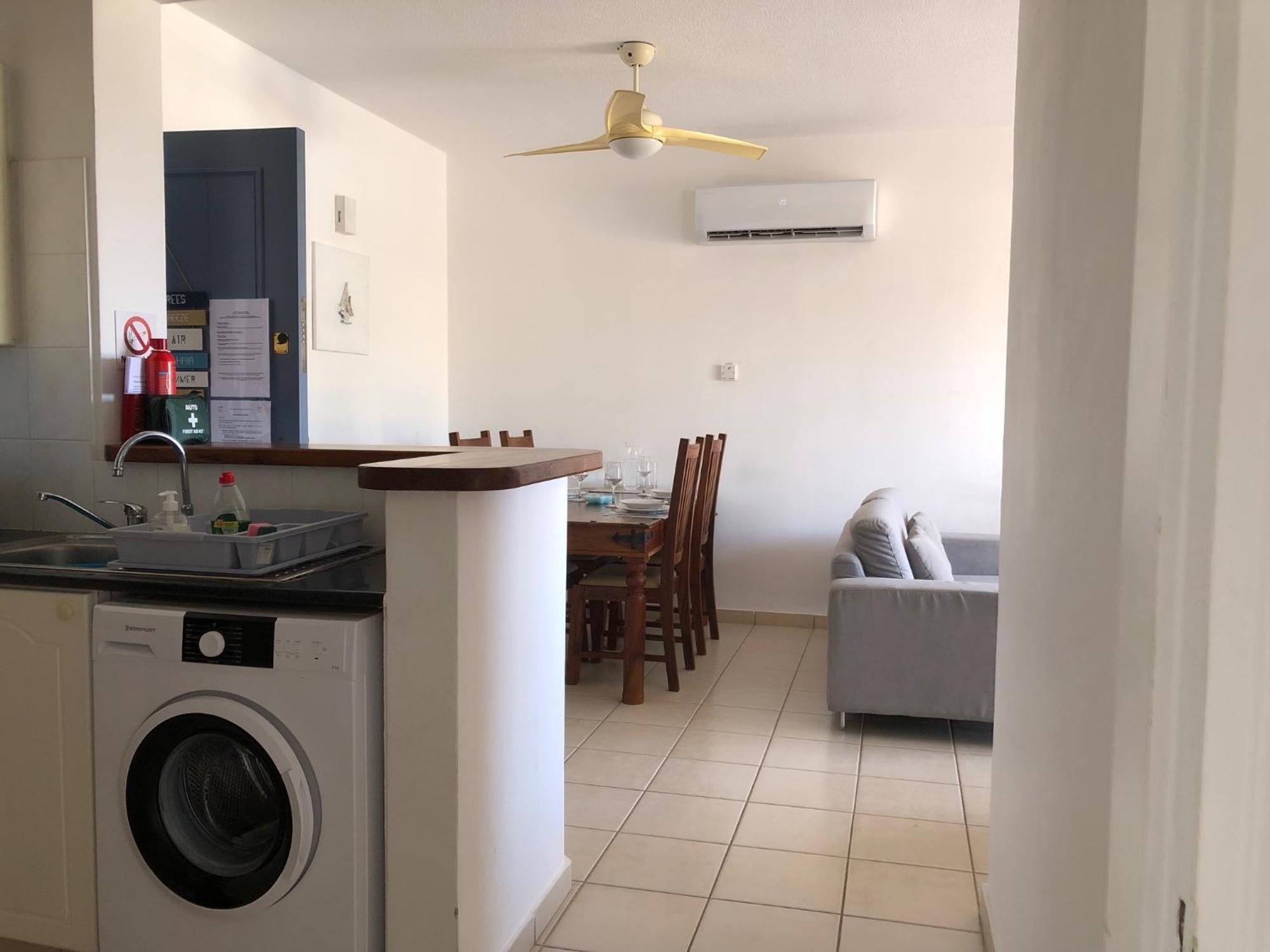 Kings Palace - Stylish 2 Bed Apartment With Sea Views Paphos Ngoại thất bức ảnh